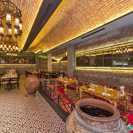 Hotel The Empress Theodora 3*