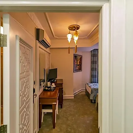 Hotel The Empress Theodora